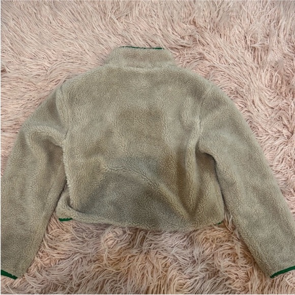 Urban Outfitters Beige Fleece Jacket with Blue Pockets and Green Trim - Picture 13 of 13